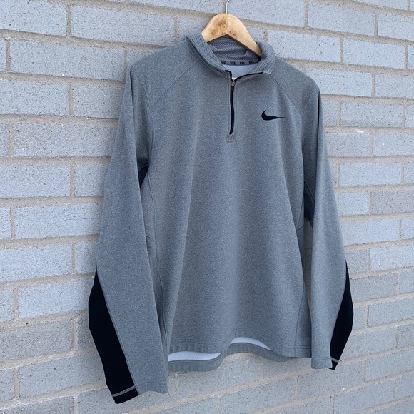 Nike Quarter Zip - Picture 2 of 6